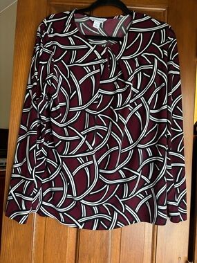 Liz Claiborne Burgundy, Black & White Geometric Print Skirt